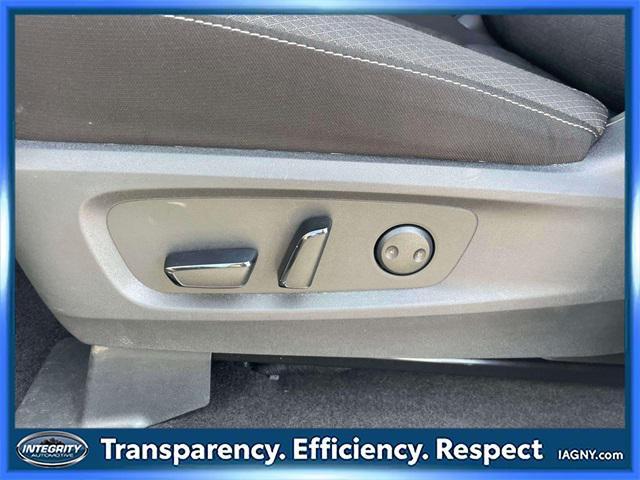 used 2024 Nissan Pathfinder car, priced at $30,000