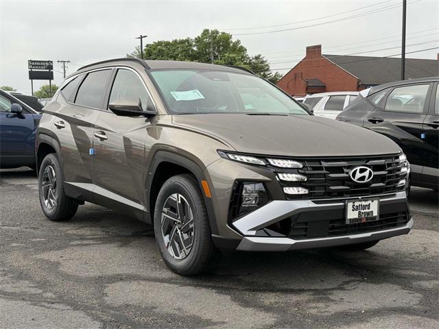 new 2025 Hyundai TUCSON Hybrid car, priced at $34,155