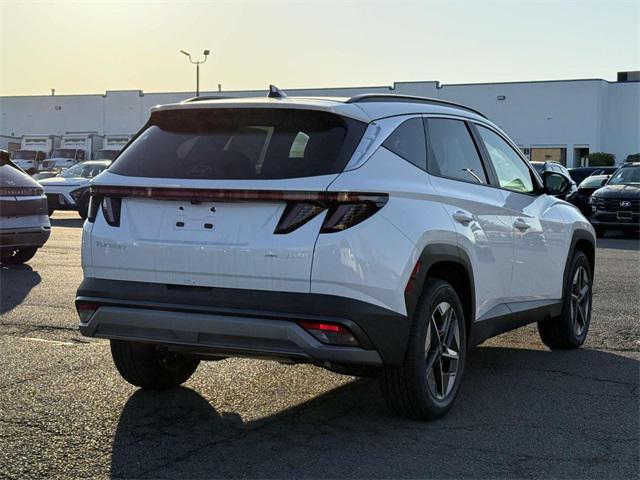 new 2025 Hyundai TUCSON Hybrid car, priced at $37,655