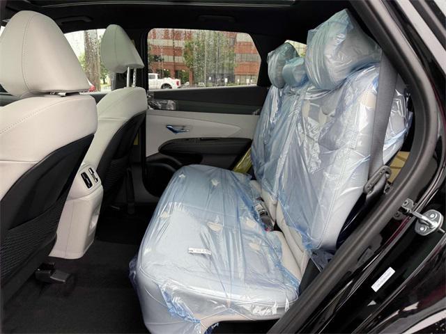 new 2025 Hyundai TUCSON Hybrid car, priced at $42,040
