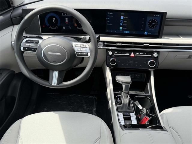 new 2025 Hyundai Tucson car, priced at $32,684