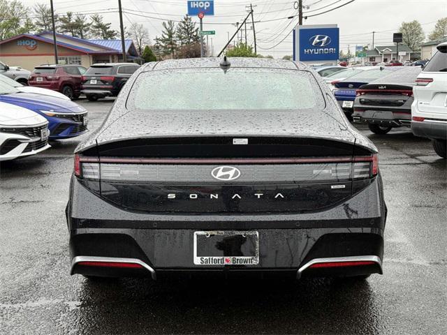 new 2025 Hyundai Sonata Hybrid car, priced at $38,710