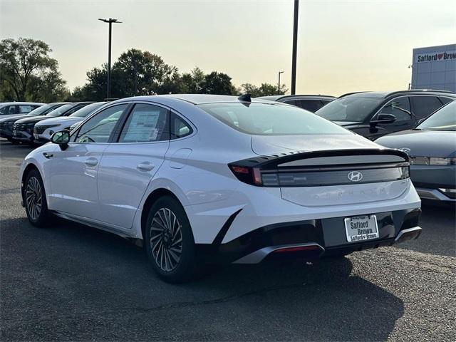 new 2024 Hyundai Sonata Hybrid car, priced at $31,930