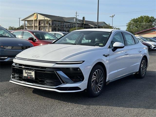 new 2024 Hyundai Sonata Hybrid car, priced at $31,930