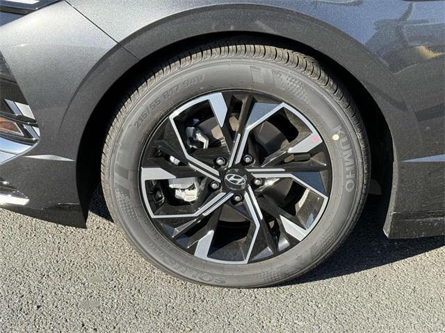 new 2025 Hyundai Sonata car, priced at $30,288