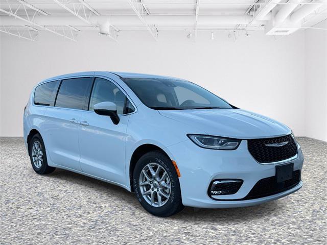 used 2023 Chrysler Pacifica car, priced at $23,700