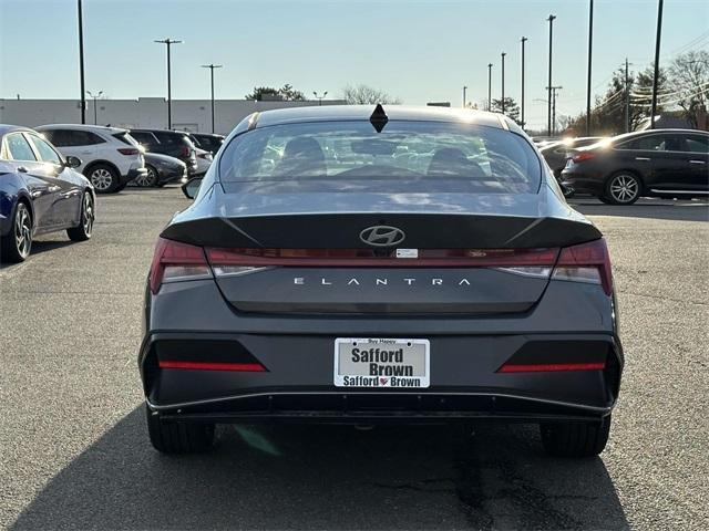 new 2025 Hyundai Elantra car, priced at $27,280