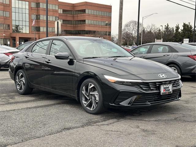 new 2025 Hyundai Elantra car, priced at $26,265