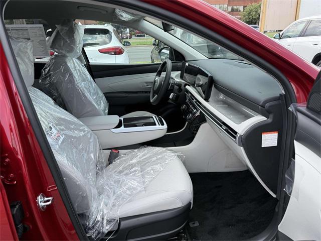 new 2025 Hyundai TUCSON Hybrid car, priced at $34,900
