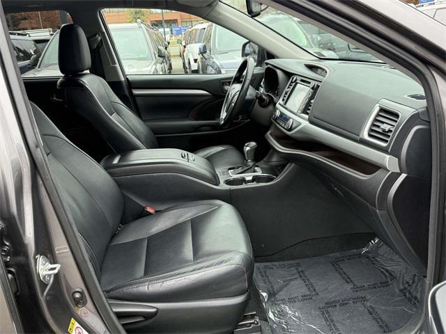 used 2015 Toyota Highlander car, priced at $20,128