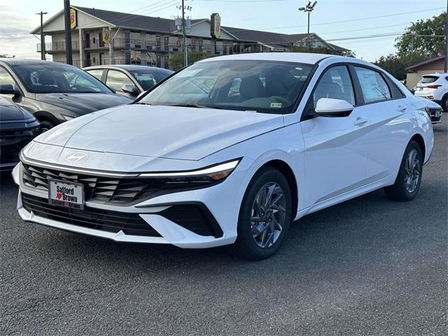 new 2025 Hyundai Elantra car, priced at $27,235