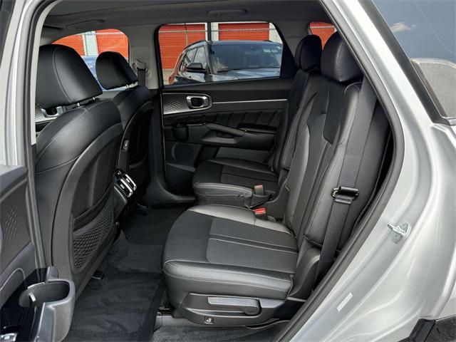 used 2022 Kia Sorento car, priced at $29,950