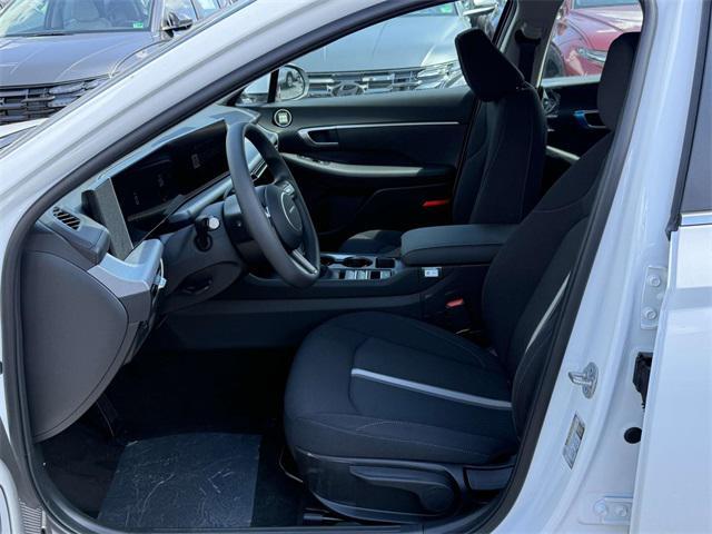 new 2025 Hyundai Sonata car, priced at $28,085