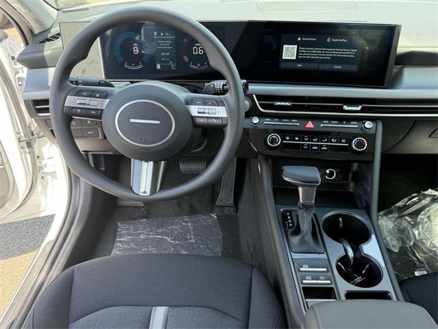 new 2025 Hyundai Sonata car, priced at $28,085