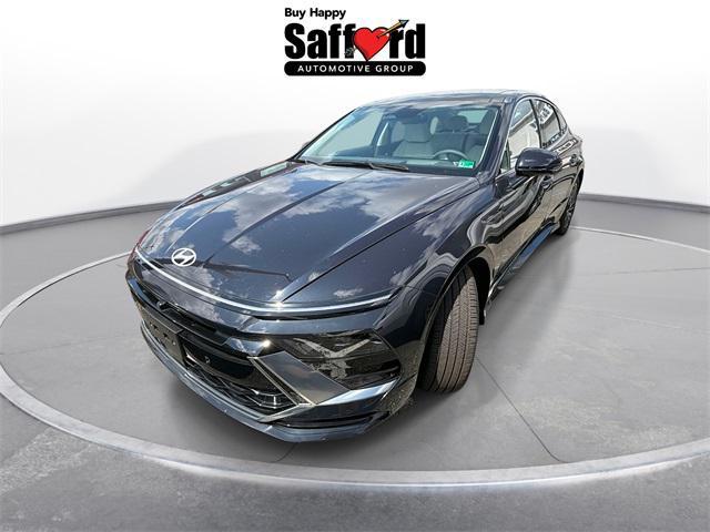 used 2025 Hyundai Sonata Hybrid car, priced at $34,700