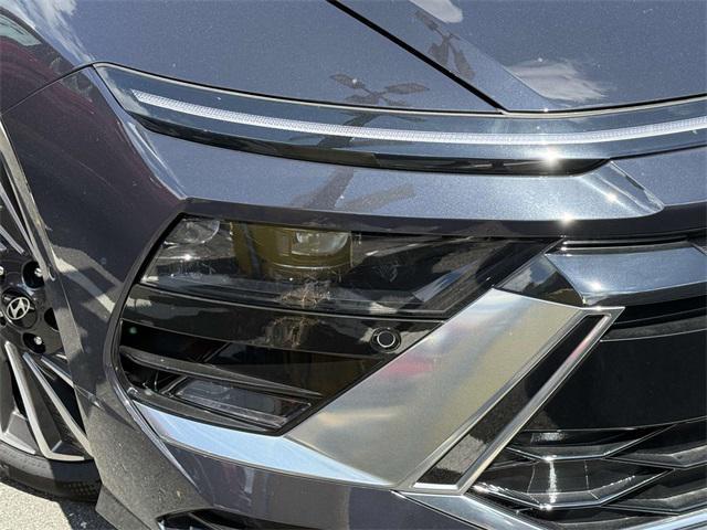 used 2025 Hyundai Sonata Hybrid car, priced at $34,700