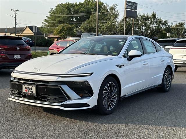 new 2024 Hyundai Sonata Hybrid car, priced at $38,221