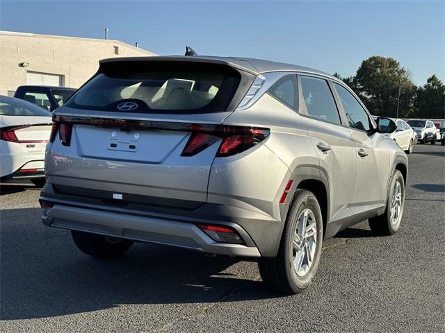 new 2025 Hyundai Tucson car, priced at $30,275