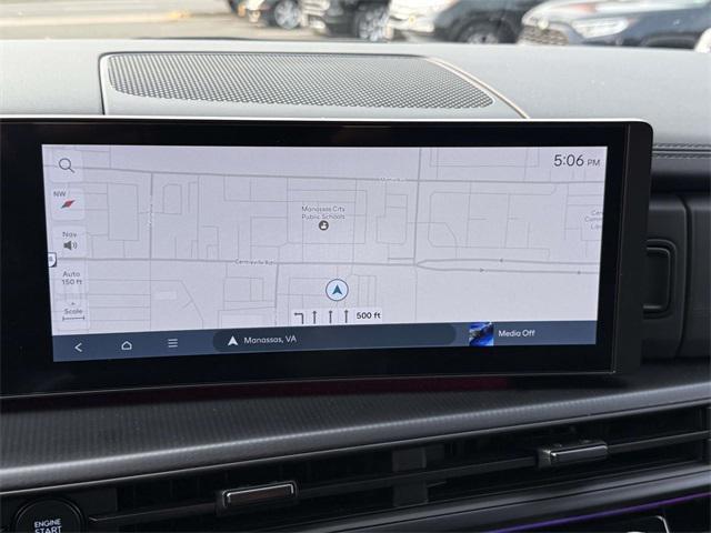 used 2024 Hyundai Santa Fe car, priced at $40,500