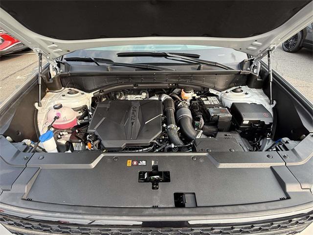 used 2024 Hyundai Santa Fe car, priced at $40,500