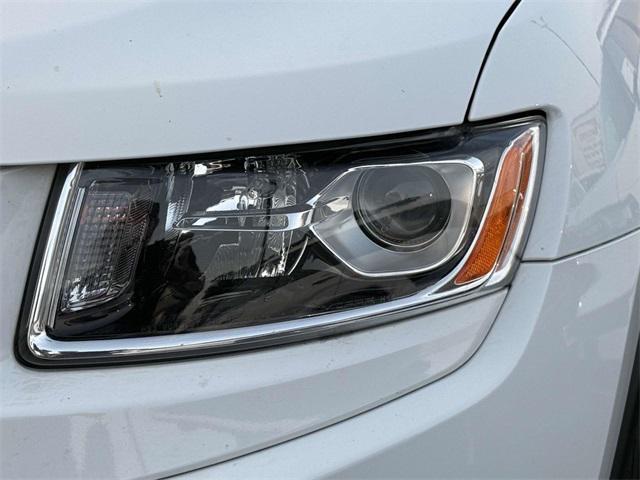 used 2016 Jeep Grand Cherokee car, priced at $15,400
