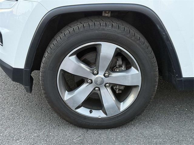 used 2016 Jeep Grand Cherokee car, priced at $15,400