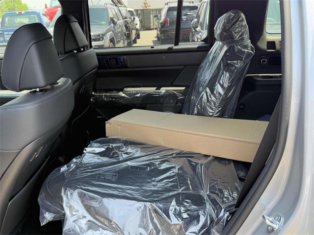 new 2025 Hyundai SANTA FE HEV car, priced at $50,620