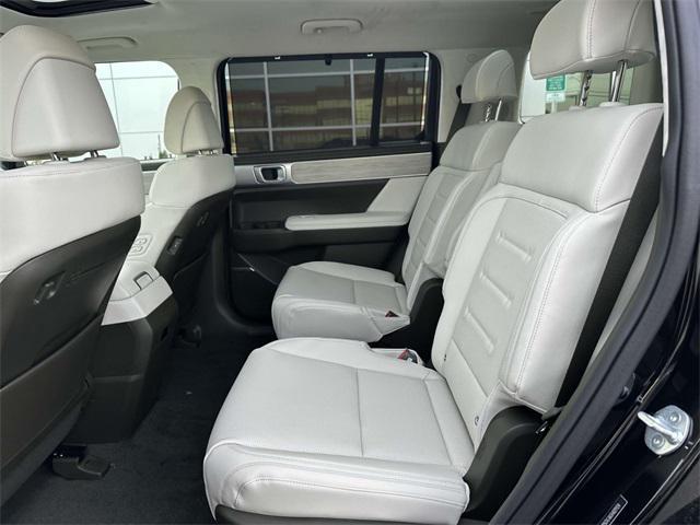 new 2025 Hyundai SANTA FE HEV car, priced at $49,555