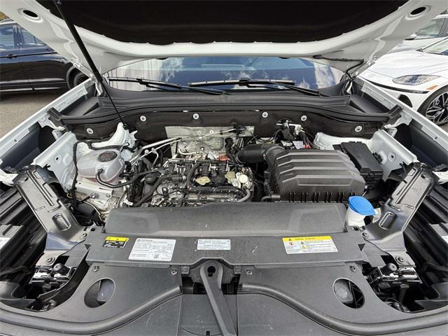 used 2025 Volkswagen Atlas car, priced at $35,297