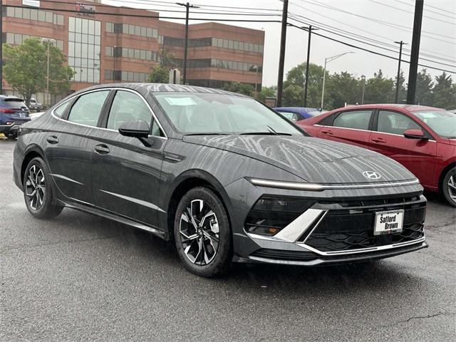 new 2024 Hyundai Sonata car, priced at $29,229