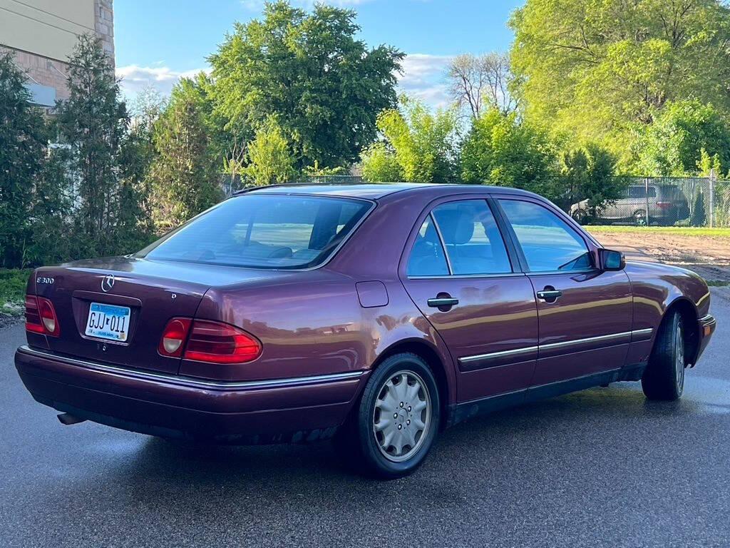 used 1997 Mercedes-Benz E-Class car, priced at $2,600