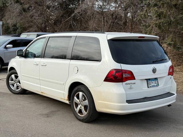 used 2011 Volkswagen Routan car, priced at $4,500