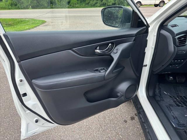 used 2020 Nissan Rogue car, priced at $14,999