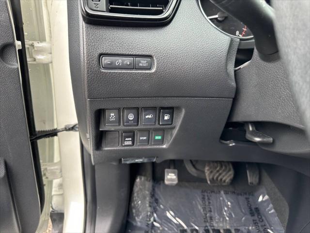 used 2020 Nissan Rogue car, priced at $14,999