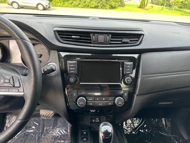 used 2020 Nissan Rogue car, priced at $16,999