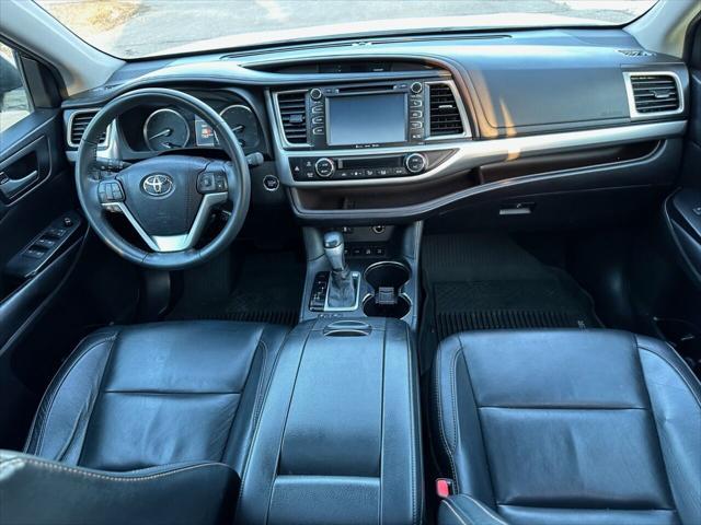 used 2016 Toyota Highlander car, priced at $21,999