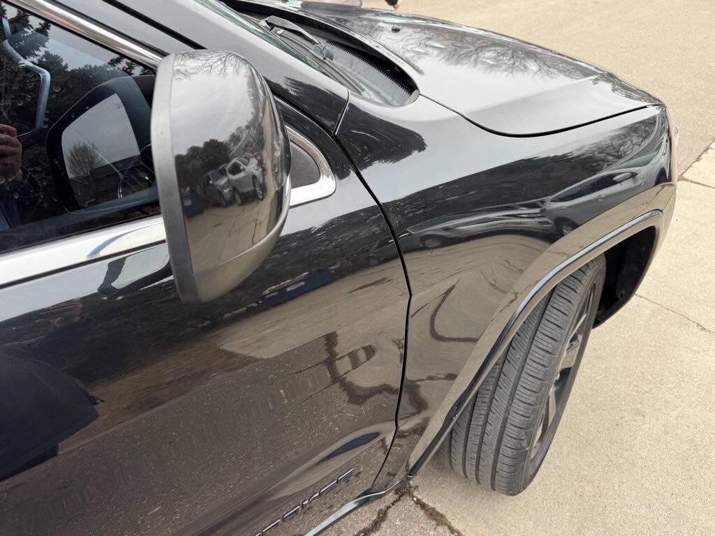 used 2015 Jeep Grand Cherokee car, priced at $9,500