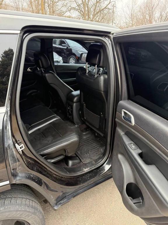 used 2015 Jeep Grand Cherokee car, priced at $9,500