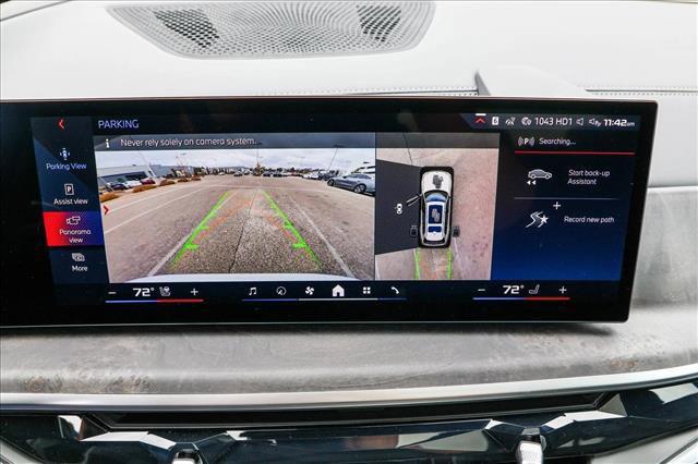 used 2025 BMW X7 car, priced at $112,250