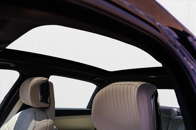 new 2025 BMW 760 car, priced at $127,925