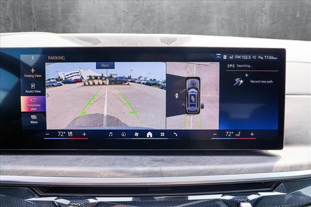 new 2026 BMW X7 car, priced at $100,335