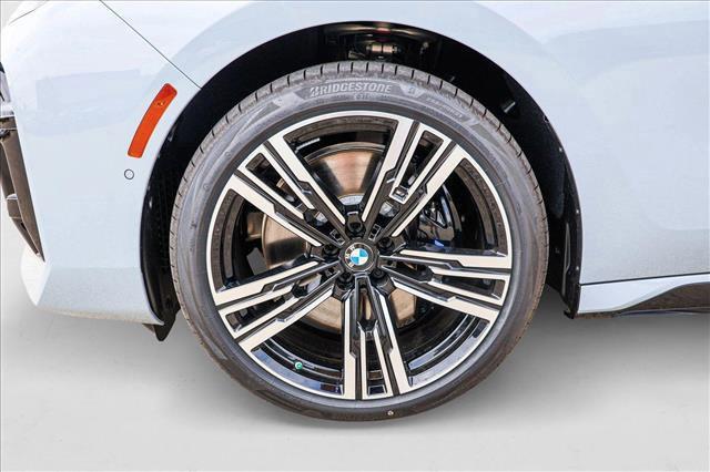 new 2025 BMW 760 car, priced at $129,625