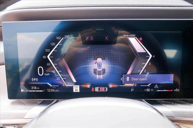 new 2025 BMW 760 car, priced at $129,625