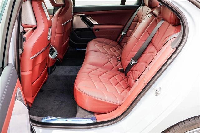 new 2025 BMW 760 car, priced at $129,625