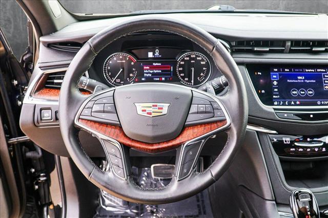 used 2020 Cadillac XT5 car, priced at $32,491