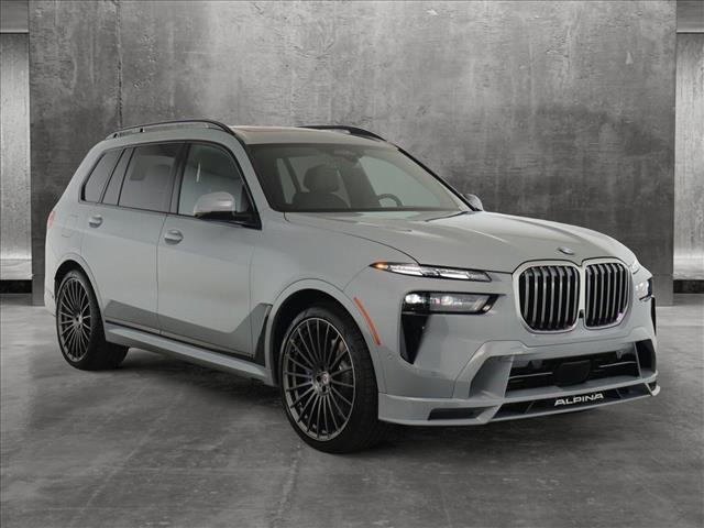 new 2025 BMW X7 car, priced at $157,645