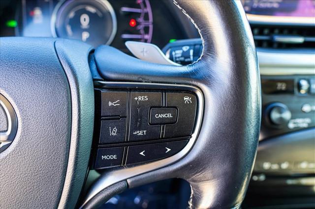 used 2019 Lexus ES 300h car, priced at $26,192