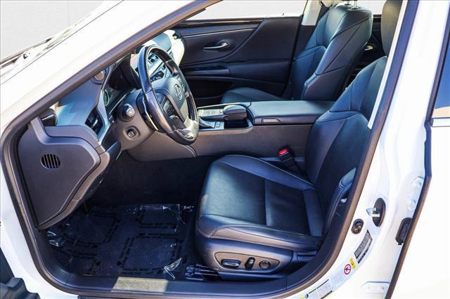used 2019 Lexus ES 300h car, priced at $26,192