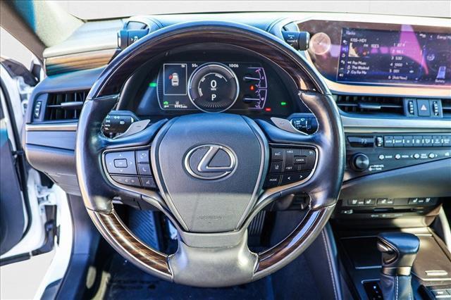 used 2019 Lexus ES 300h car, priced at $26,192
