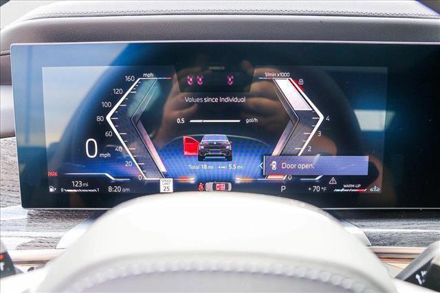 new 2025 BMW 760 car, priced at $128,625